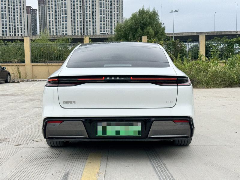 Geely Galaxy E8, 2024 — фото 5 из 9