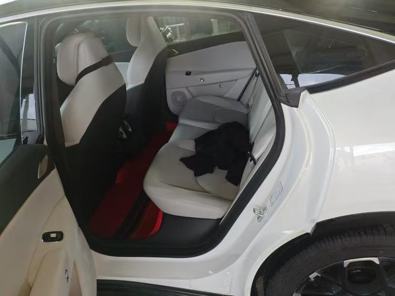 BAIC Arcfox Alpha S5, 2026 — фото 7 из 9