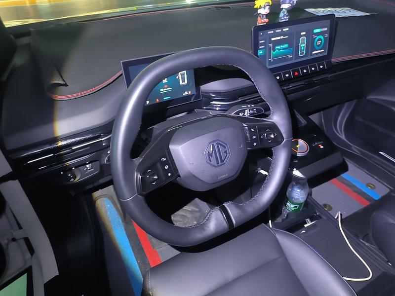 MG Motor 4 EV, 2023 — фото 7 из 12