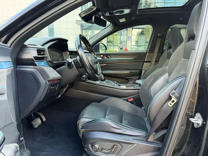 Lynk & Co 05 EM-P Hybrid, 2021 — фото 7 из 9