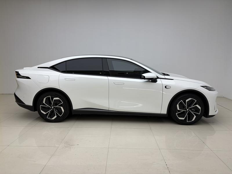 Changan Deepal L07, 2026 — фото 8 из 12