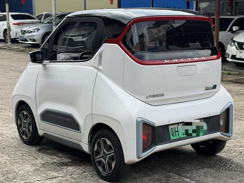 Wuling Nano EV, 2022 — фото 4 из 12