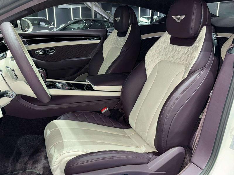 Bentley Continental GT, 2022 — фото 7 из 9
