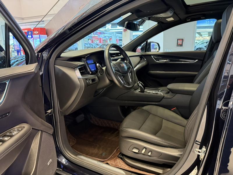 Cadillac XT5, 2022 — фото 8 из 12