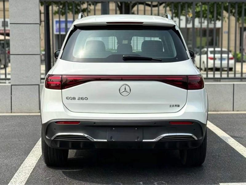 Mercedes-Benz EQB, 2026 — фото 4 из 10