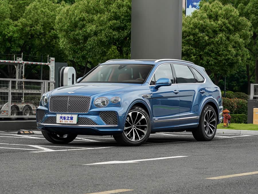 Bentley Bentayga Hybrid, 2026 — купить в Самаре под ключ