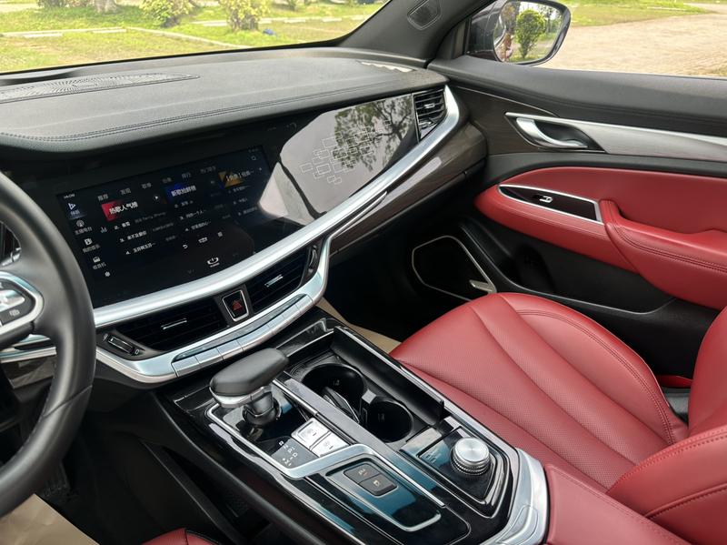 Geely Emgrand GT, 2022 — фото 11 из 12