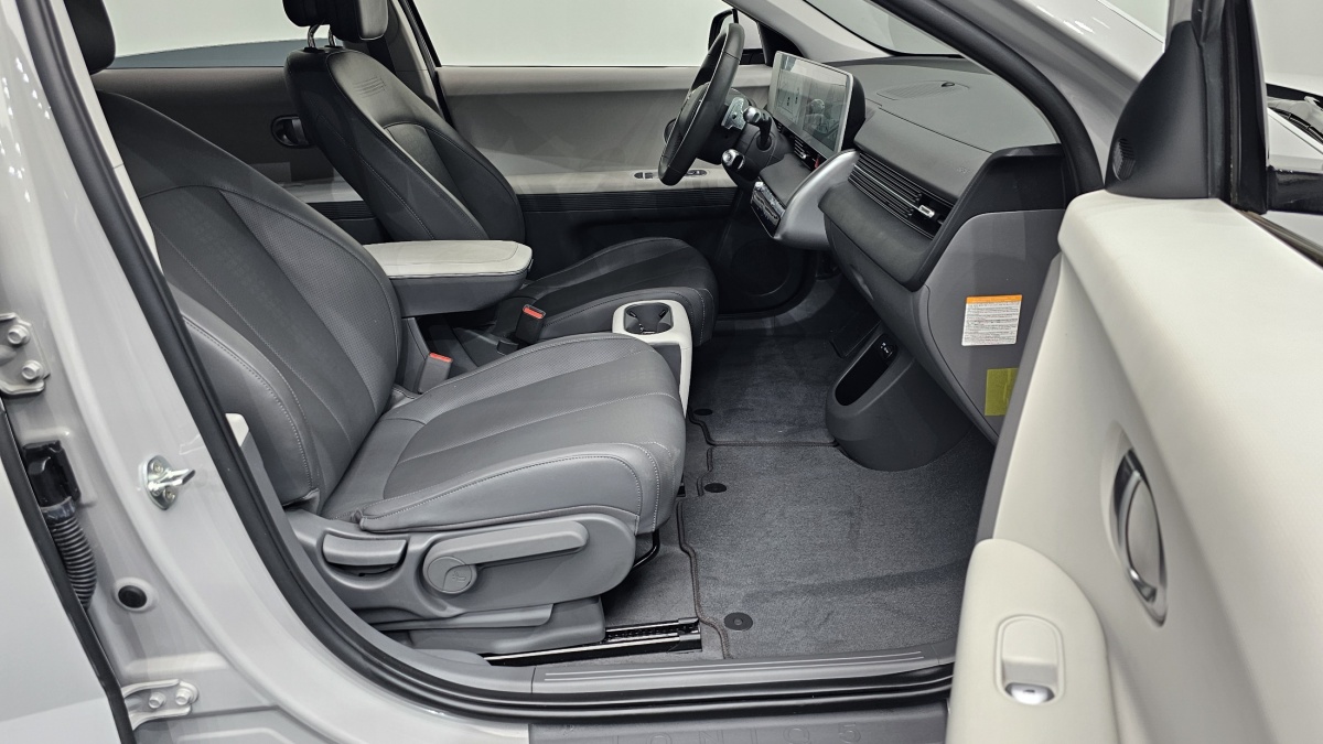 Hyundai Ioniq 5, 2021 — фото 10 из 12