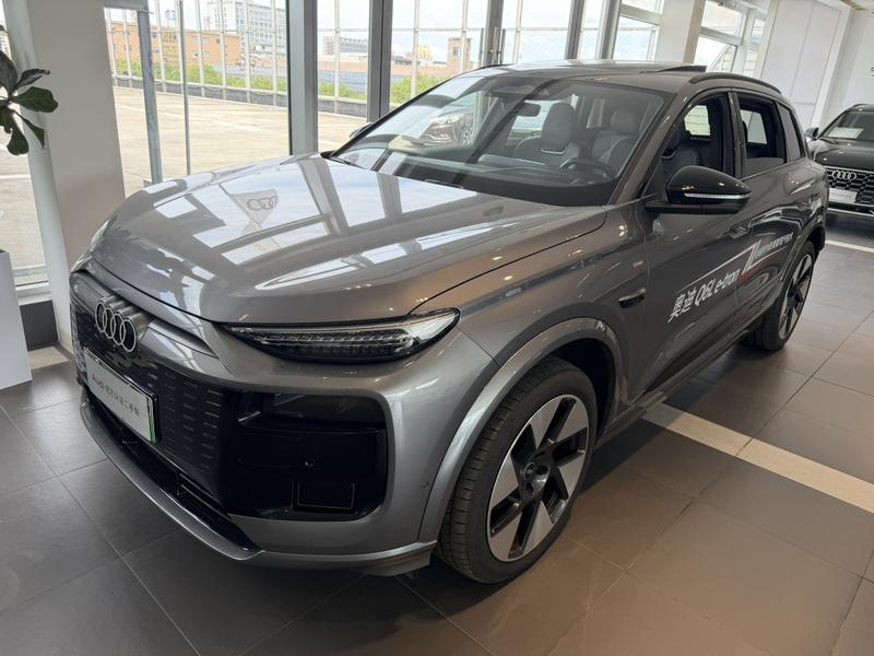 Audi Q6L e-tron, 2025 — купить в Смоленске под ключ