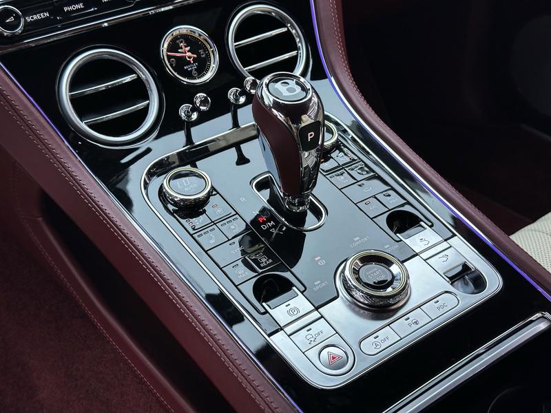 Bentley Continental GT, 2024 — фото 10 из 12