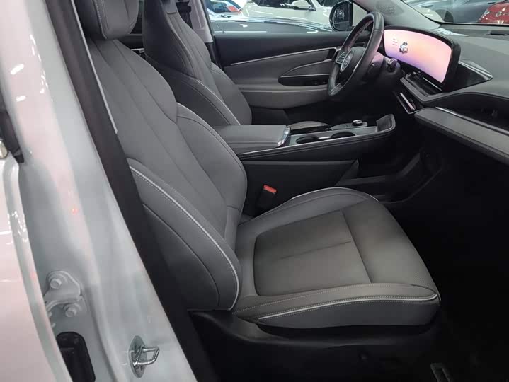 Buick Electra E5, 2025 — фото 8 из 9