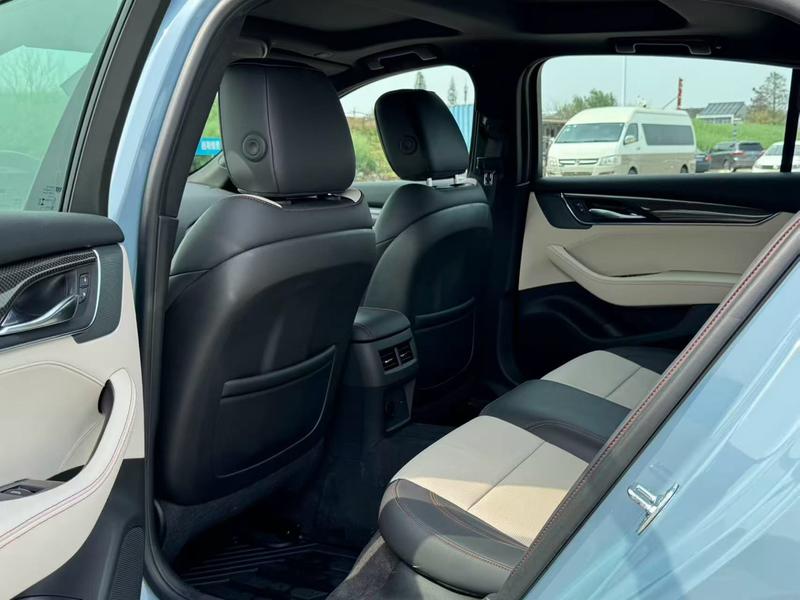 Cadillac CT5, 2025 — фото 9 из 10