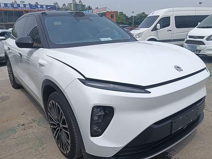 Nio ES8, 2023 — фото 4 из 9