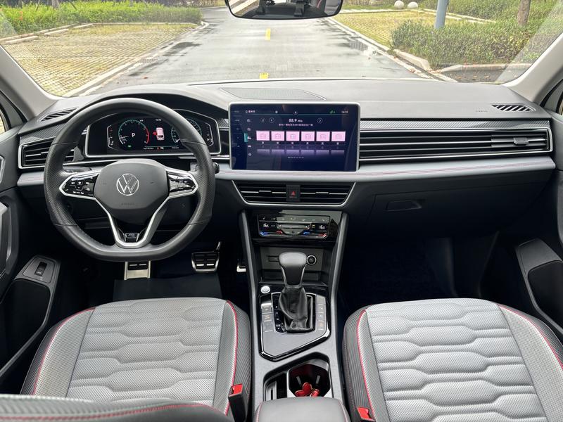 Volkswagen Tiguan L Pro, 2022 — фото 7 из 11