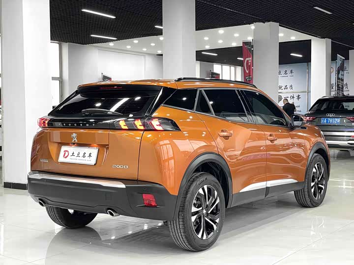 Peugeot 2008, 2022 — фото 4 из 9
