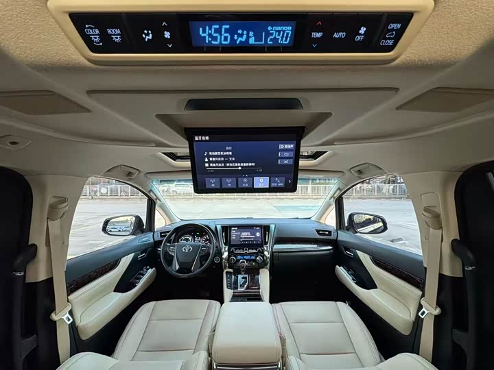 Toyota Alphard, 2022 — фото 4 из 9