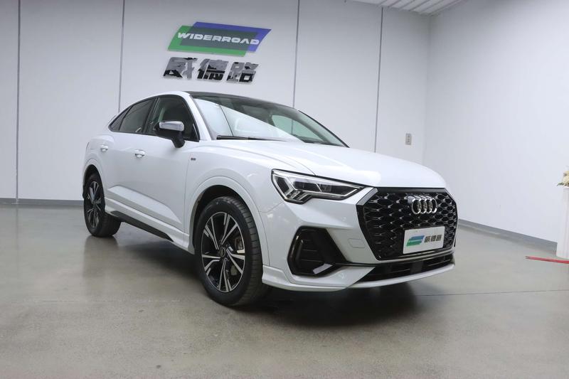 Audi Q3 Sportback, 2022 — фото 3 из 12