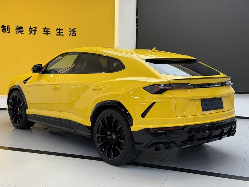 Lamborghini Urus, 2023 — фото 4 из 12