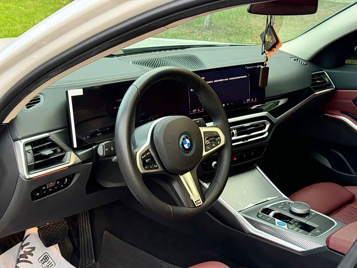 BMW i3, 2024 — фото 4 из 9
