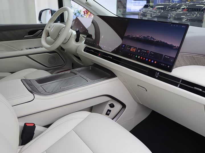 Wey 80 Hybrid, 2025 — фото 9 из 9