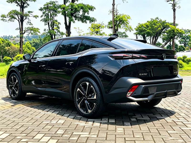 Peugeot 408X, 2023 — фото 4 из 12
