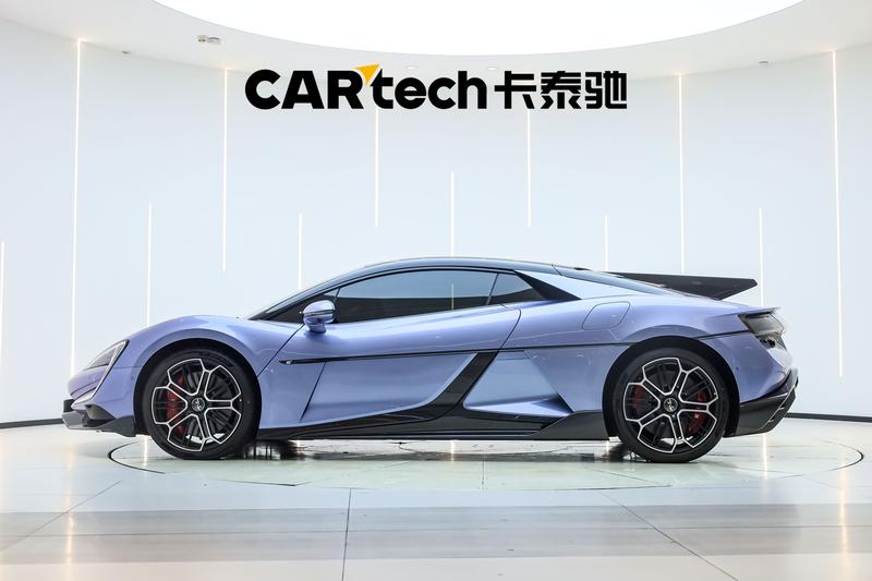 BYD Yangwang U9, 2024 — фото 4 из 12