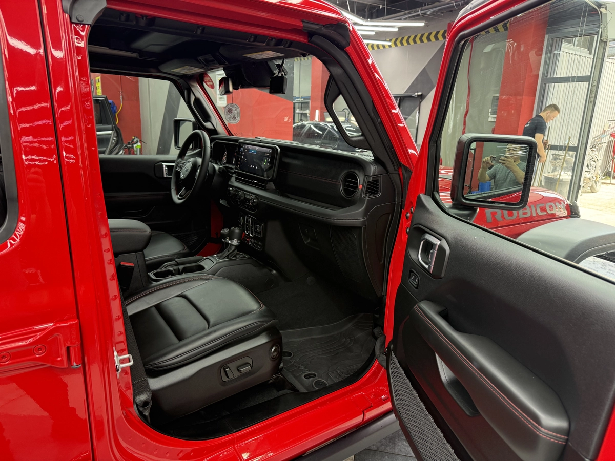 Jeep Wrangler, 2024 — фото 11 из 12