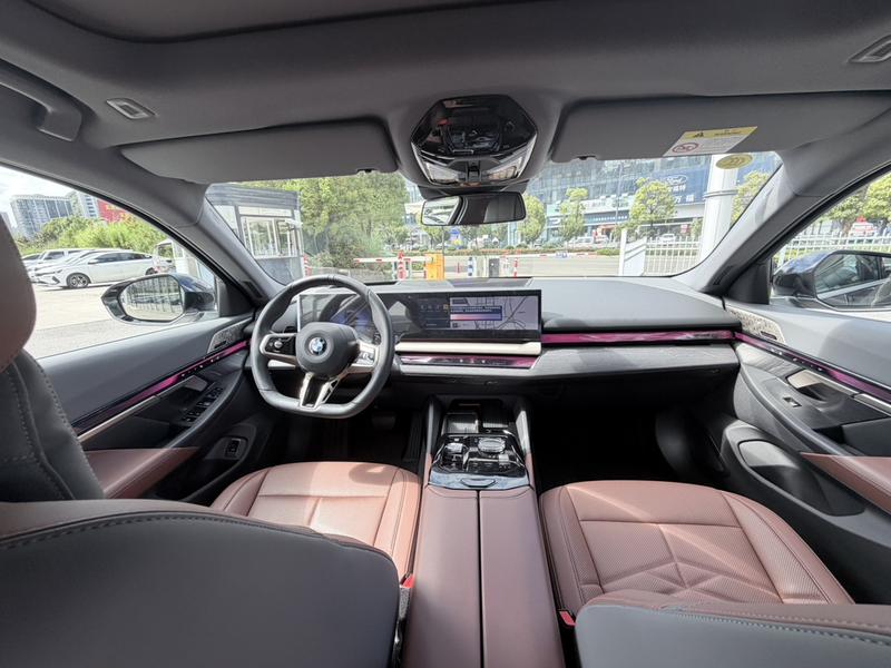 BMW 5 Series, 2024 — фото 6 из 11