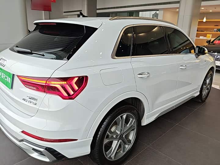 Audi Q3, 2024 — фото 7 из 9