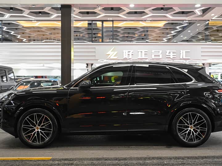 Porsche Cayenne, 2025 — фото 4 из 9