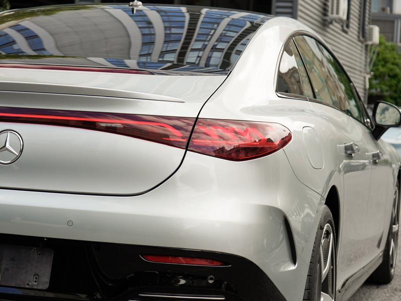 Mercedes-Benz EQE, 2024 — фото 6 из 12