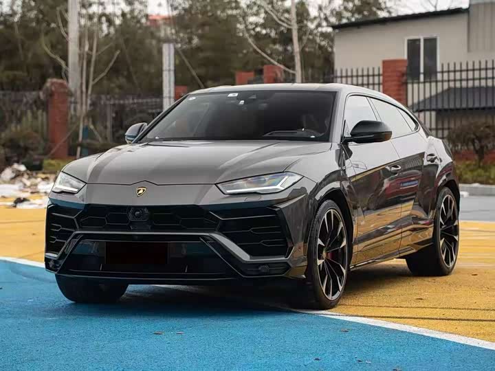 Lamborghini Urus, 2022 — купить в Москве под ключ