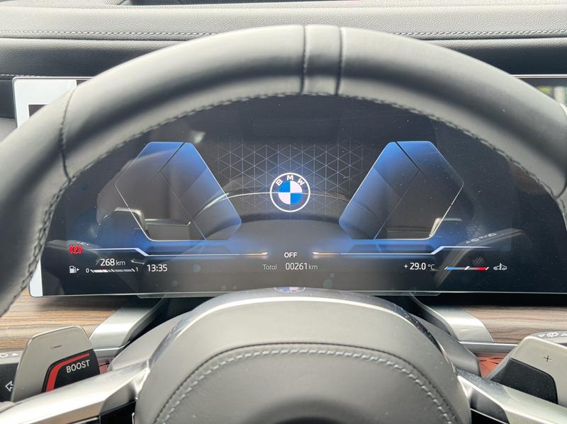 BMW 7 Series, 2025 — фото 8 из 12