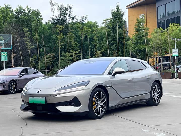 Denza Z9GT, 2025 — купить в Санкт-Петербурге под ключ