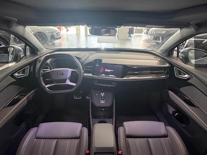 Audi Q4 e-tron, 2024 — фото 9 из 9