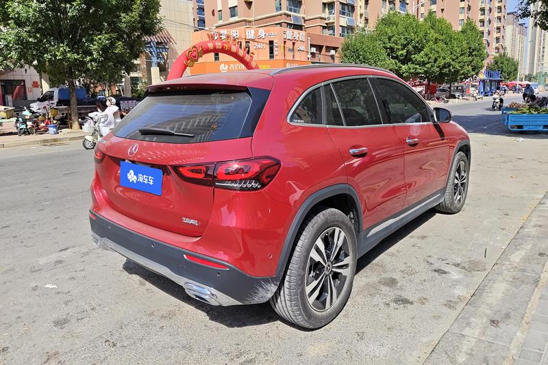 Mercedes-Benz GLA-Class, 2023 — фото 4 из 12