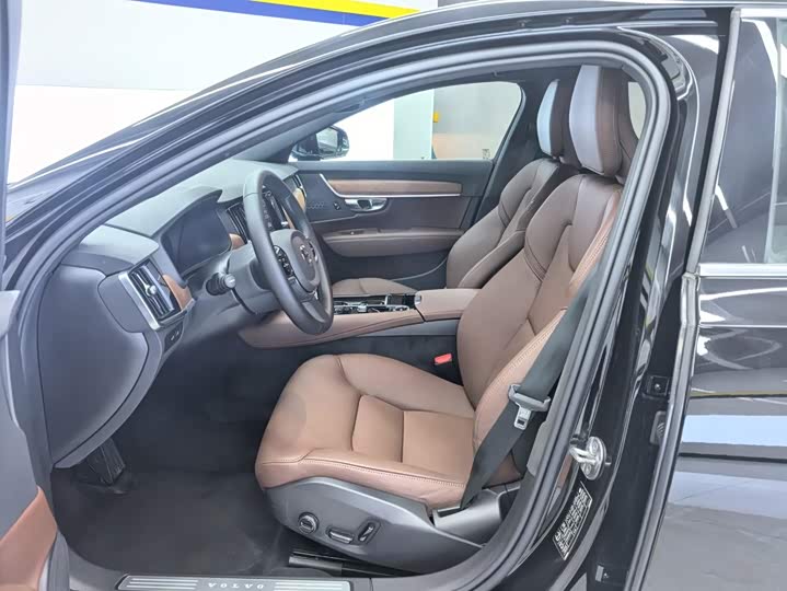 Volvo S90, 2025 — фото 9 из 9