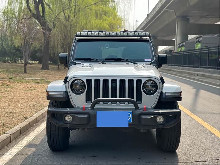Jeep Wrangler, 2022 — фото 2 из 9