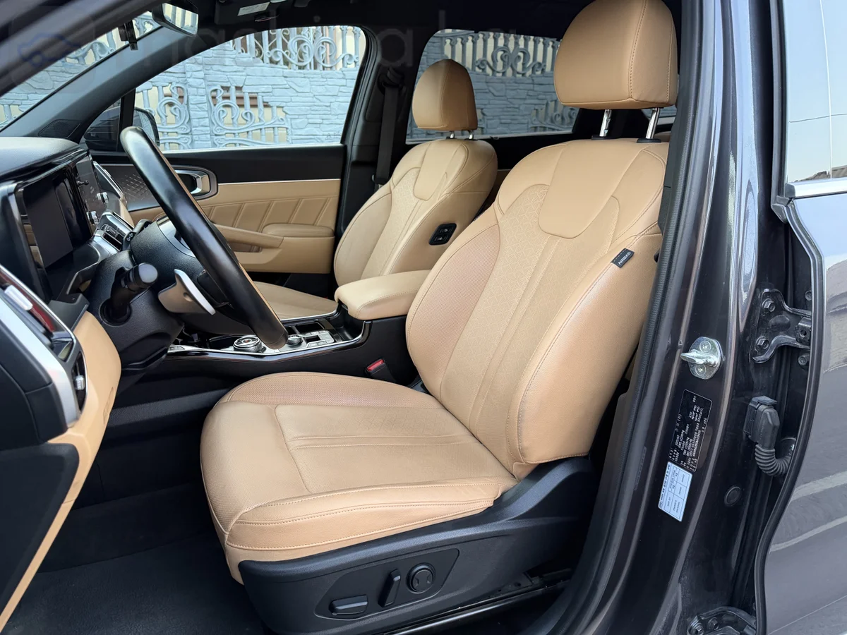 Kia Sorento, 2021 — фото 10 из 12