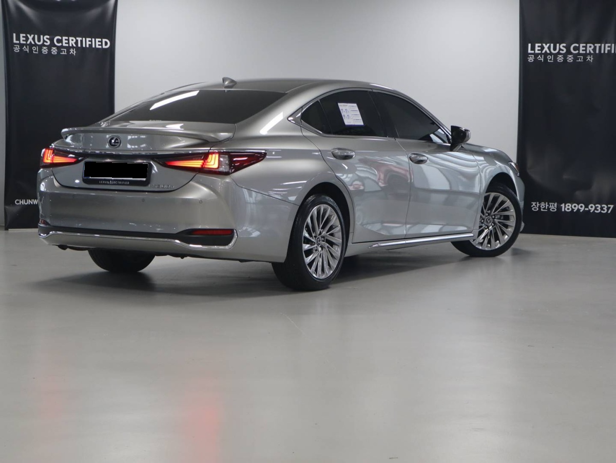 Lexus ES, 2025 — фото 2 из 12