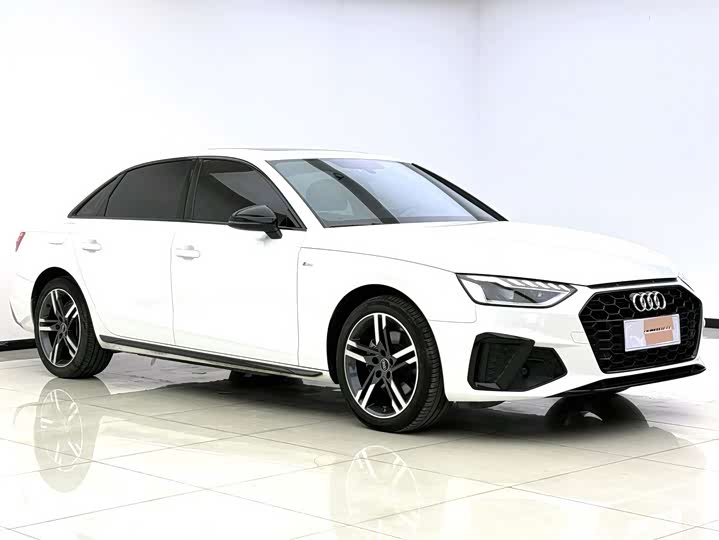 Audi A4L, 2022 — фото 2 из 5