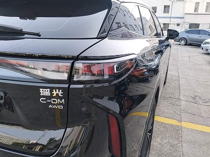 Exeed RX C-DM Hybrid, 2024 — фото 8 из 9