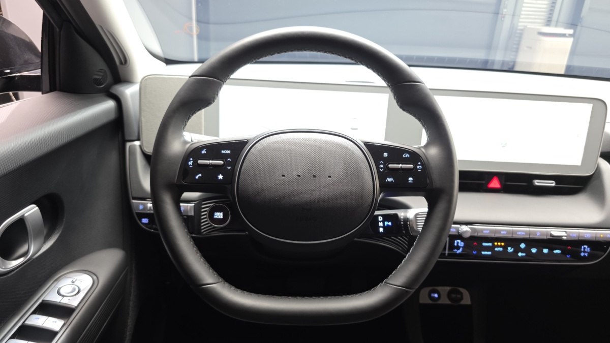 Hyundai Ioniq 5, 2023 — фото 11 из 12