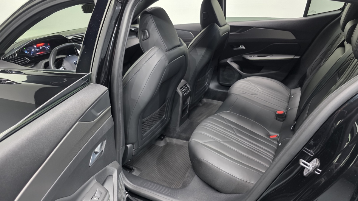 Peugeot 408, 2024 — фото 11 из 12