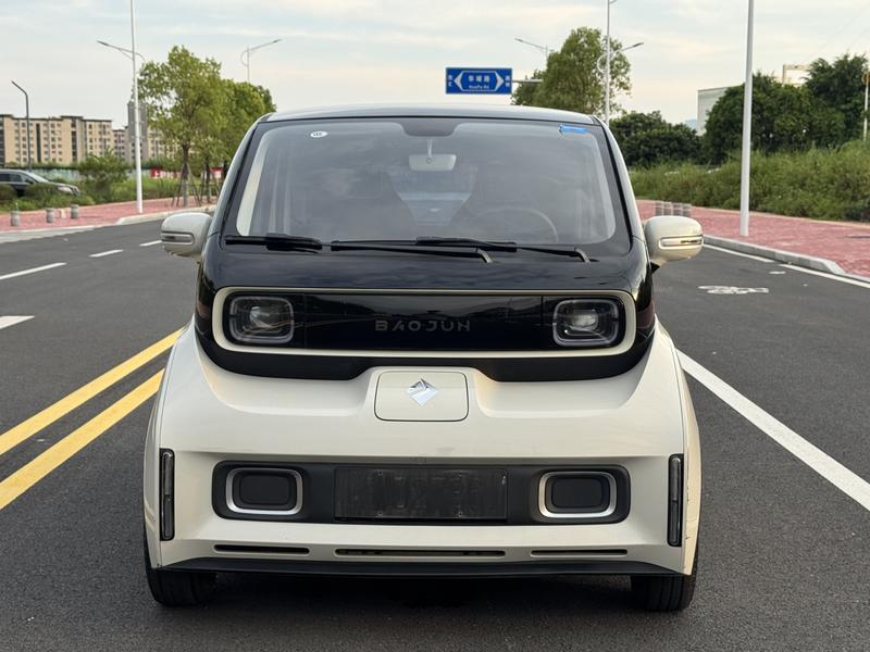 Baojun KiWi EV, 2022 — фото 2 из 9