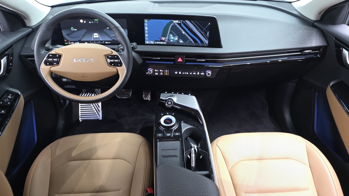 Kia EV6, 2023 — фото 6 из 12