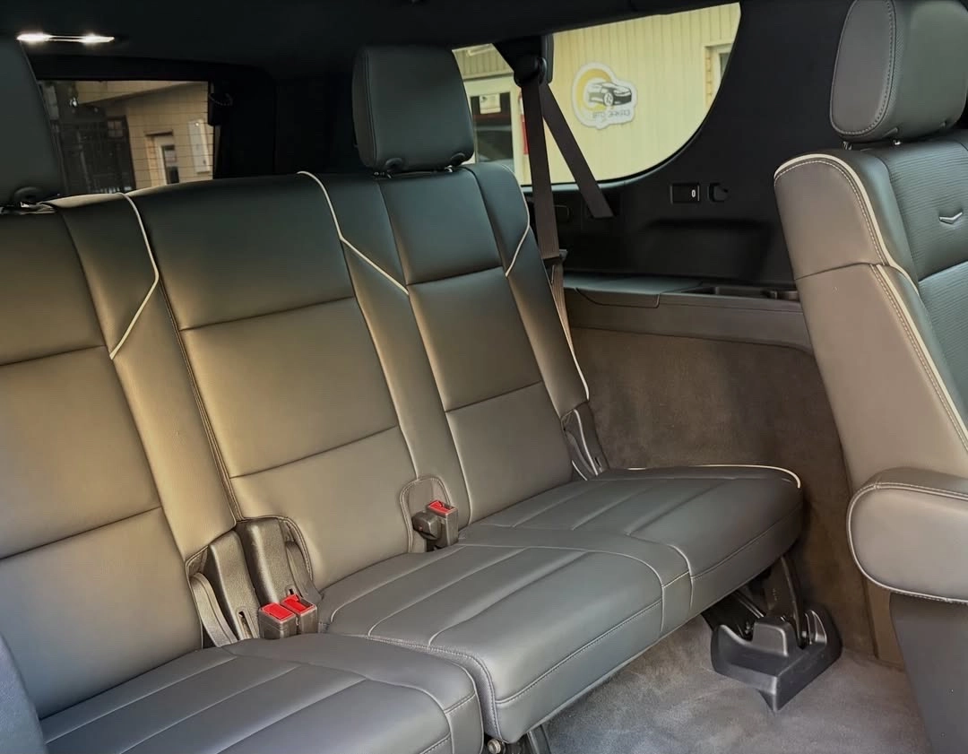 Cadillac Escalade, 2022 — фото 10 из 11
