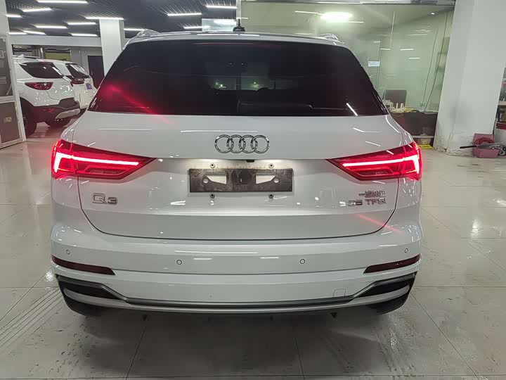 Audi Q3, 2022 — фото 3 из 9