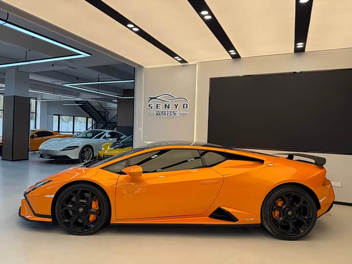 Lamborghini Huracán, 2024 — фото 4 из 9
