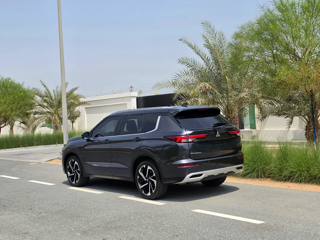 Mitsubishi Outlander, 2025 — фото 6 из 10